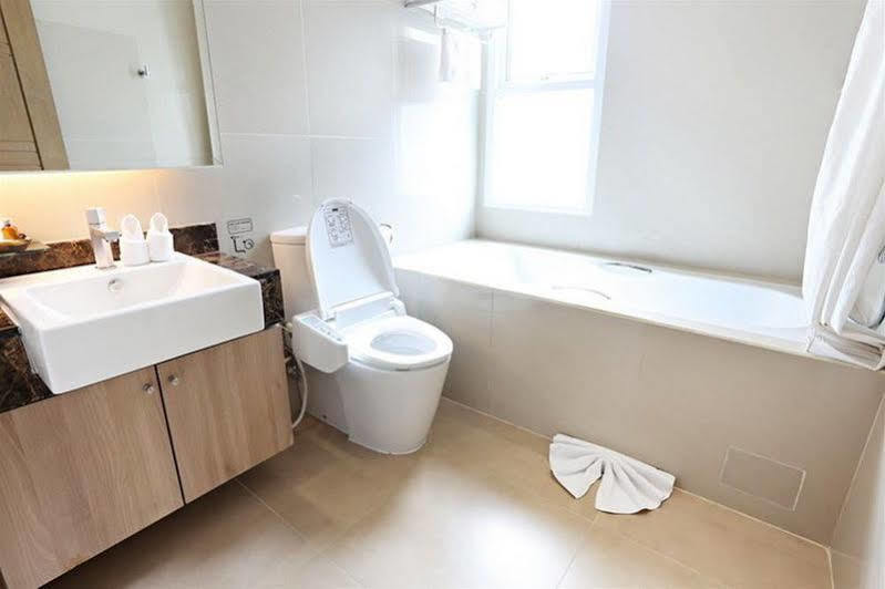 V Residence Serviced Apartment Bangkok Kültér fotó